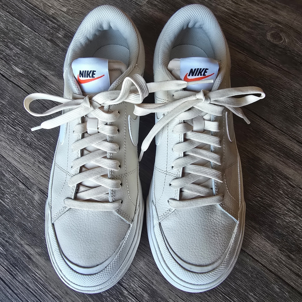 Nike Women’s Cream/White Low-Top Sneakers